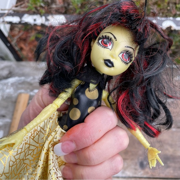 Monster High Boo York Doll - Picture 6 of 8